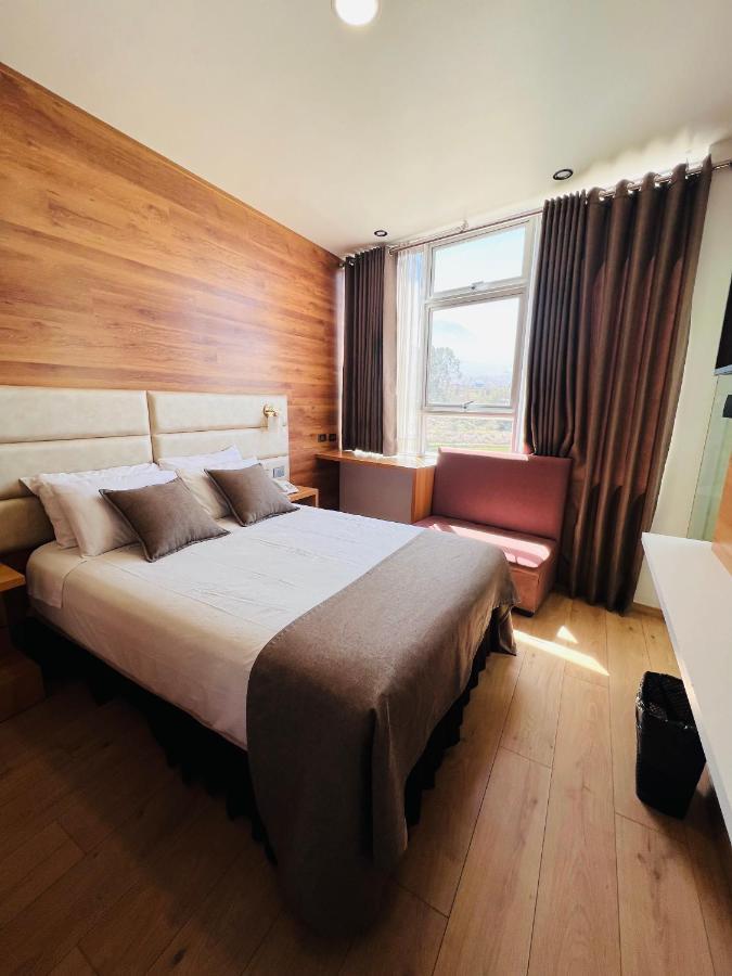 Hotel Oq Mirador Classic - Airport à Arequipa Extérieur photo